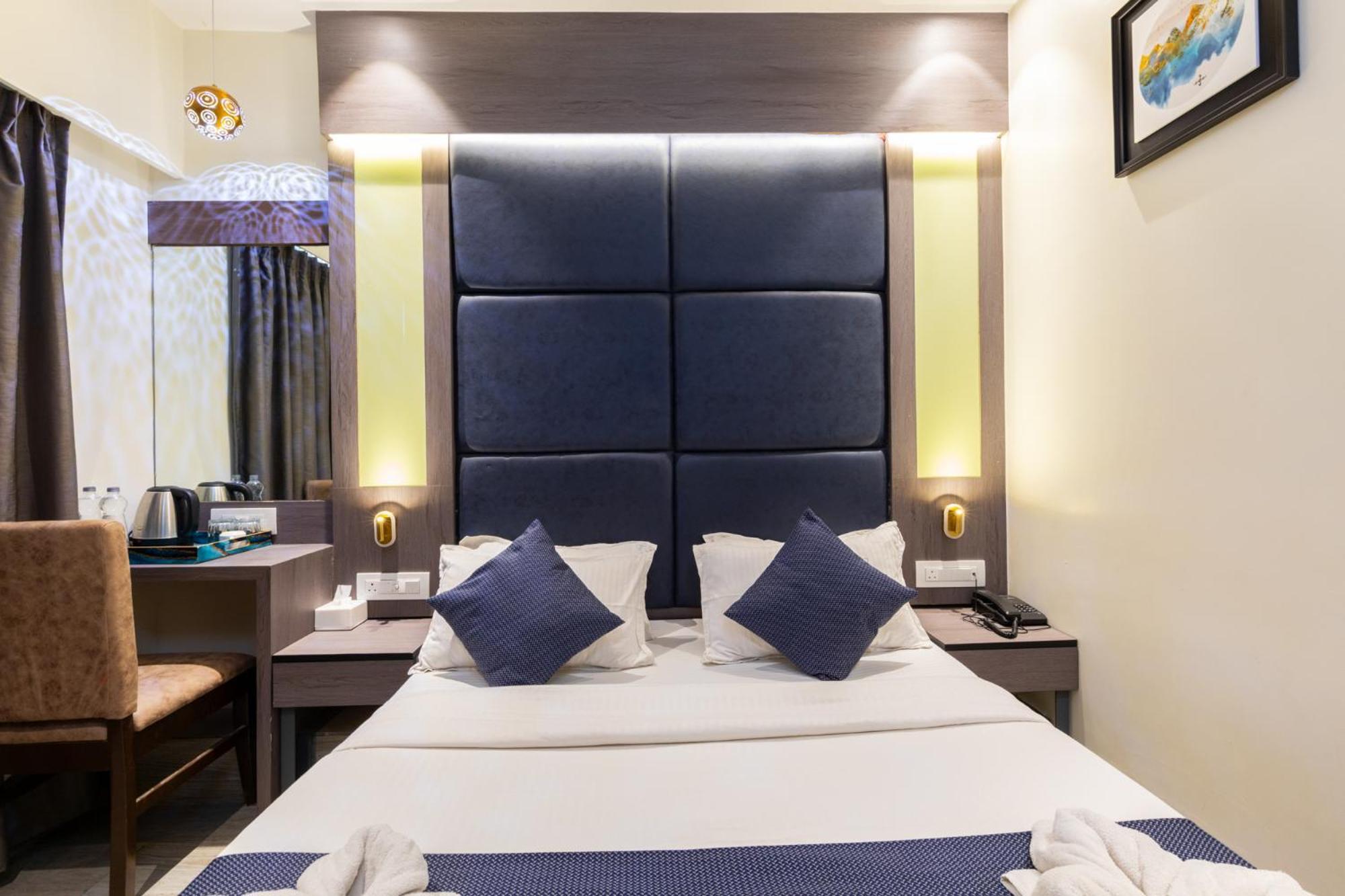 Horizon Inn Near Exhibition Center Bombay Extérieur photo