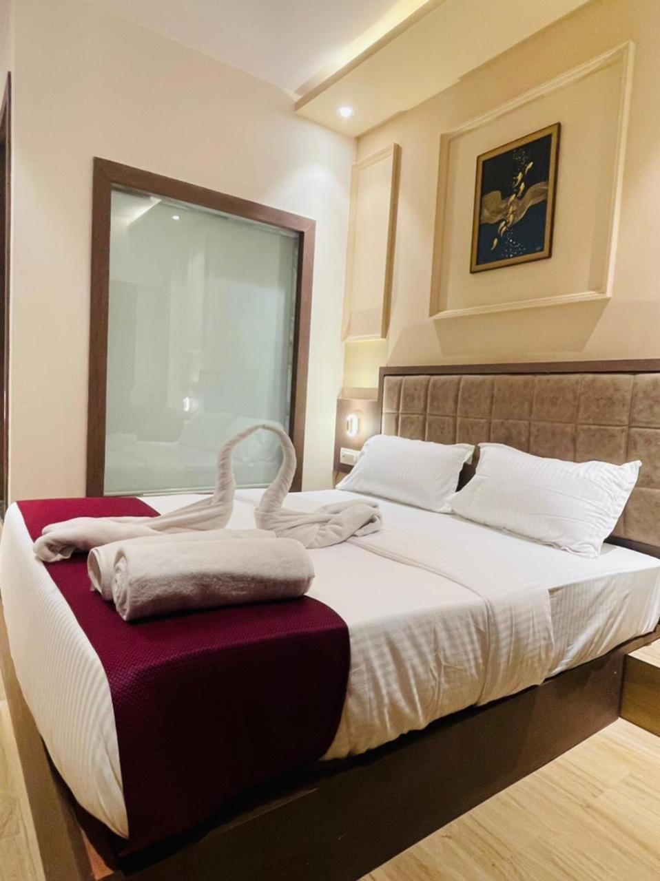 Horizon Inn Near Exhibition Center Bombay Extérieur photo